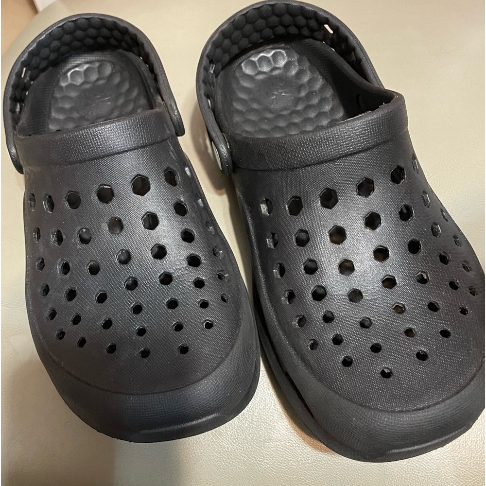 Women’s Joybees clogs